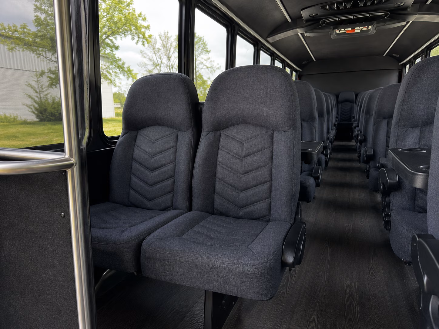 arrange transportation for your next wedding 1