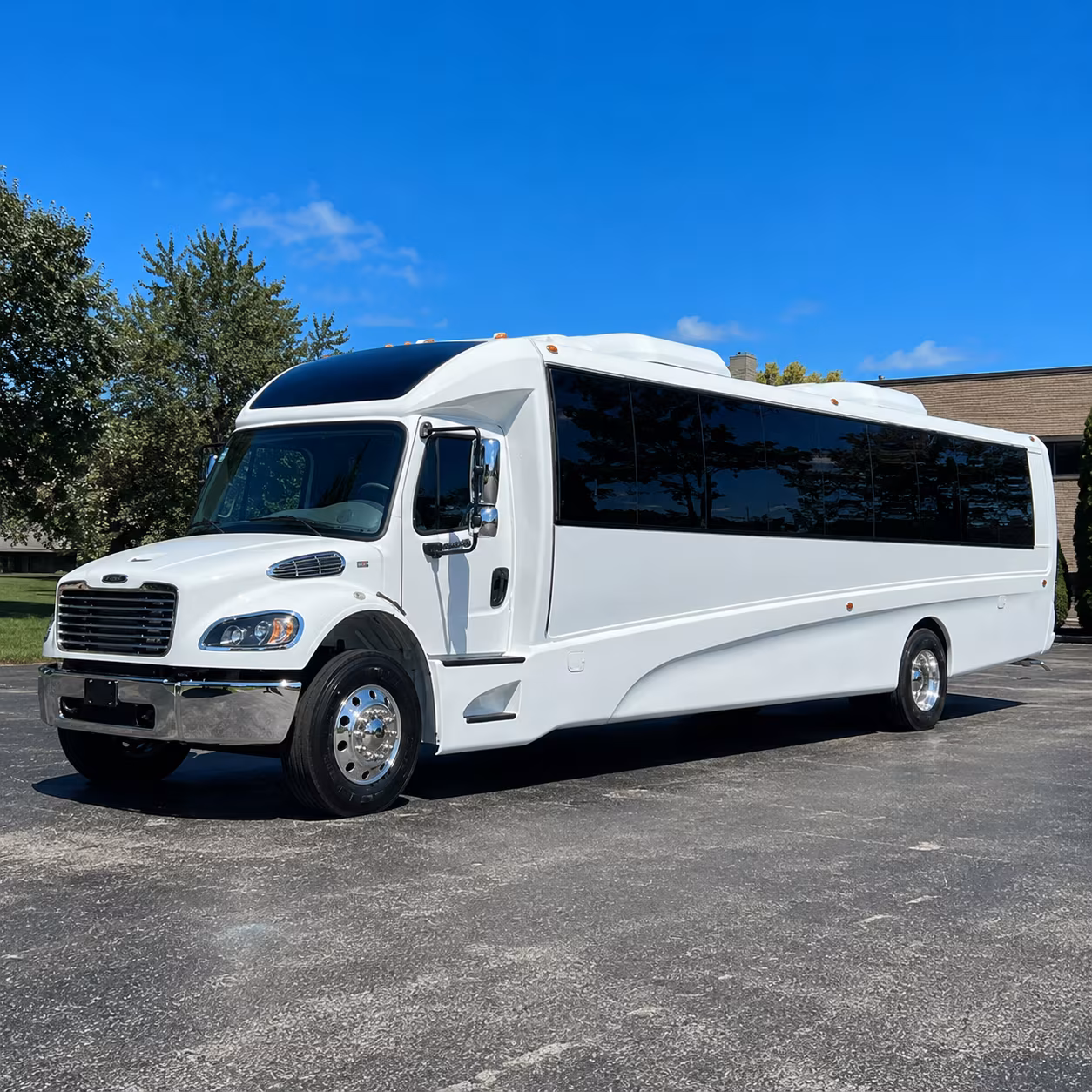 chino 20 passenger minibus